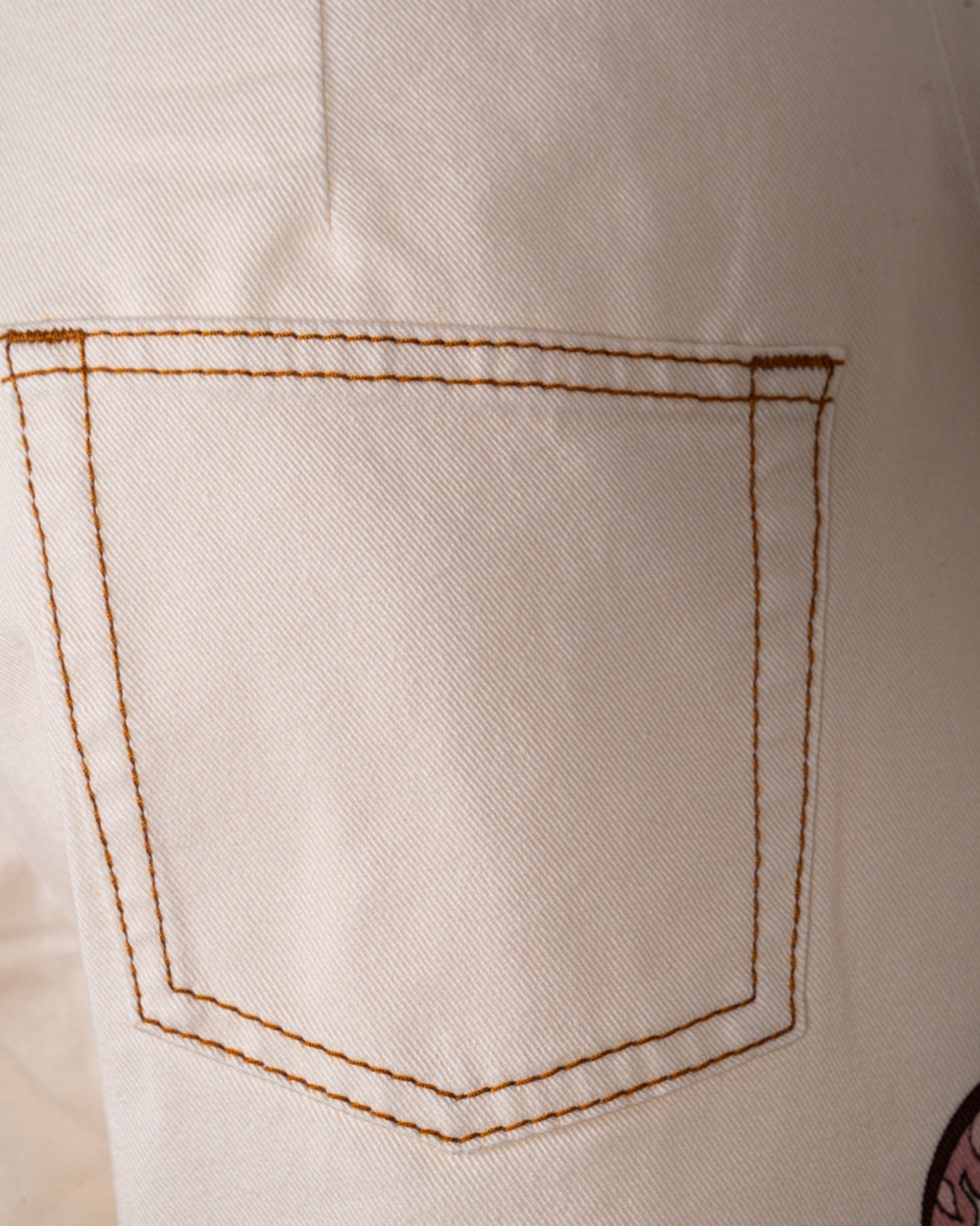 shop ETRO  Jeans: Etro jeans culotte con cintura e stampa paisley.
Vestibilità regular.
Vita alta.
Due tasche posteriori.
Chiusura con bottone Pegaso e cerniera.
Cintura rimovibile in vita.
Composizione: 97% cotone, 3% elastan.
Made in Italy.. WRNB0006 AK771-X0802 number 7688849